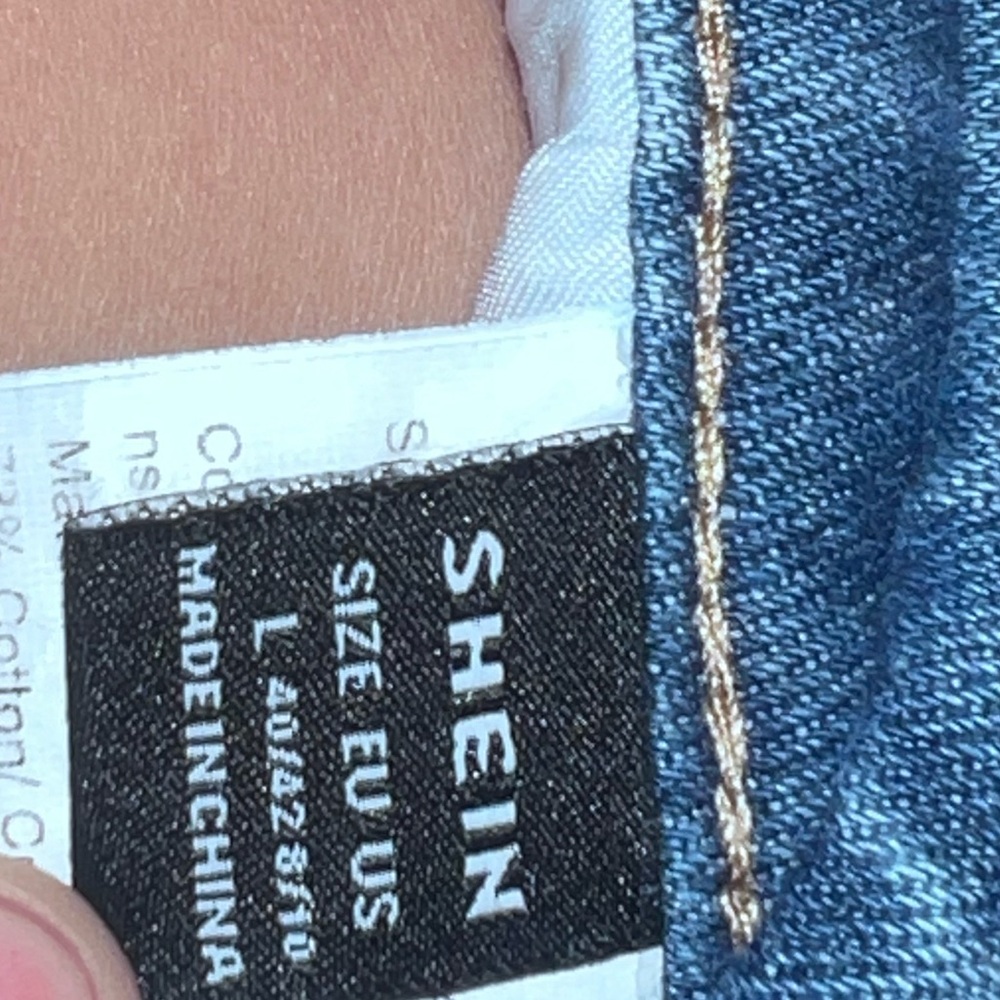 SHEIN medium wash jeans size 8